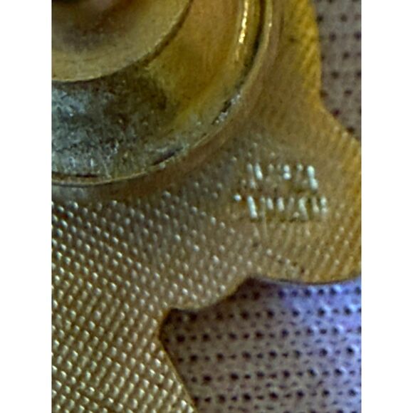 Vintage Snoopy Safari Cloisonne pin - Picture 5 of 5